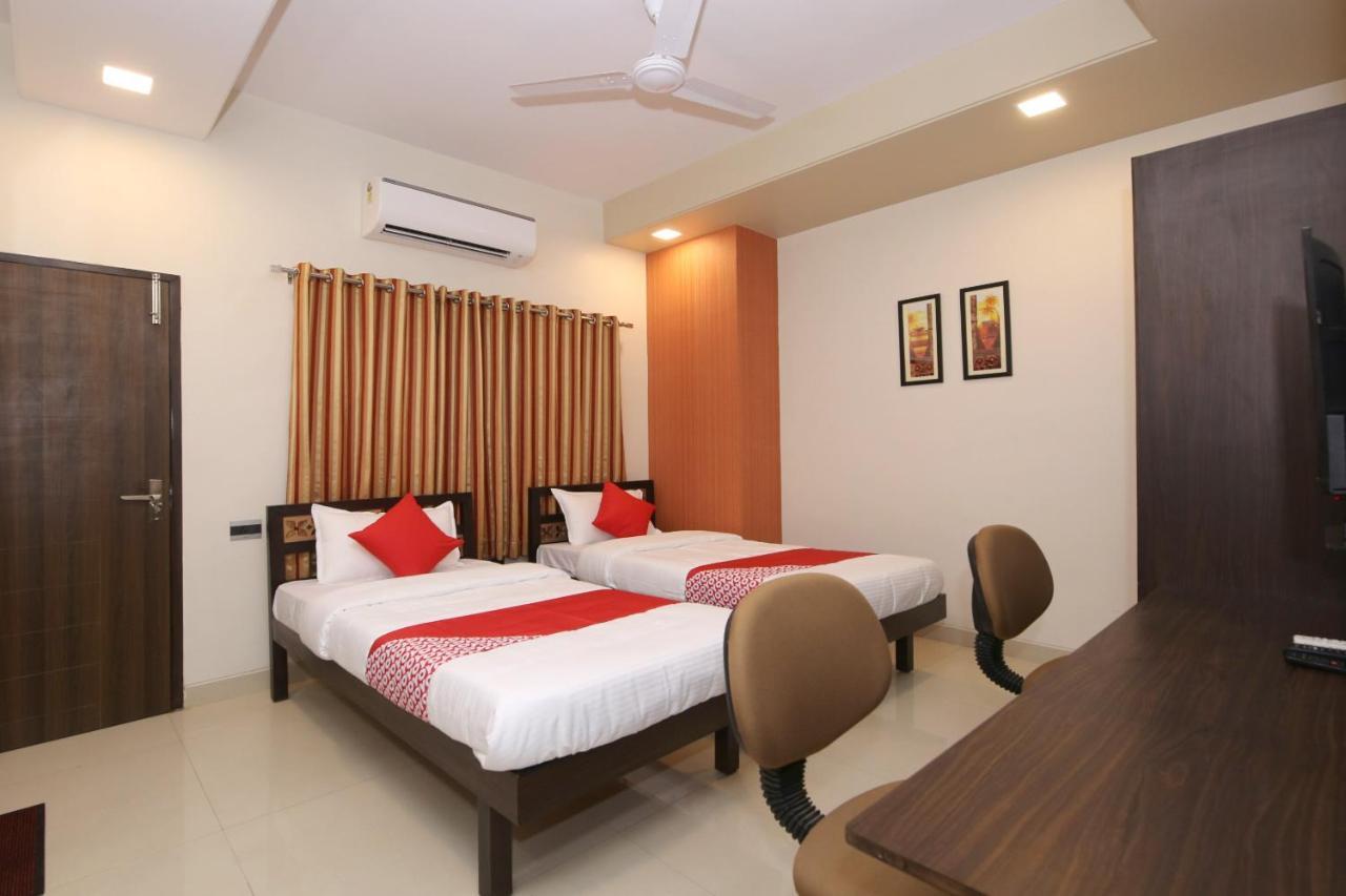 Capital O 36691 Hotel Aashirwad Inn جبلبور المظهر الخارجي الصورة